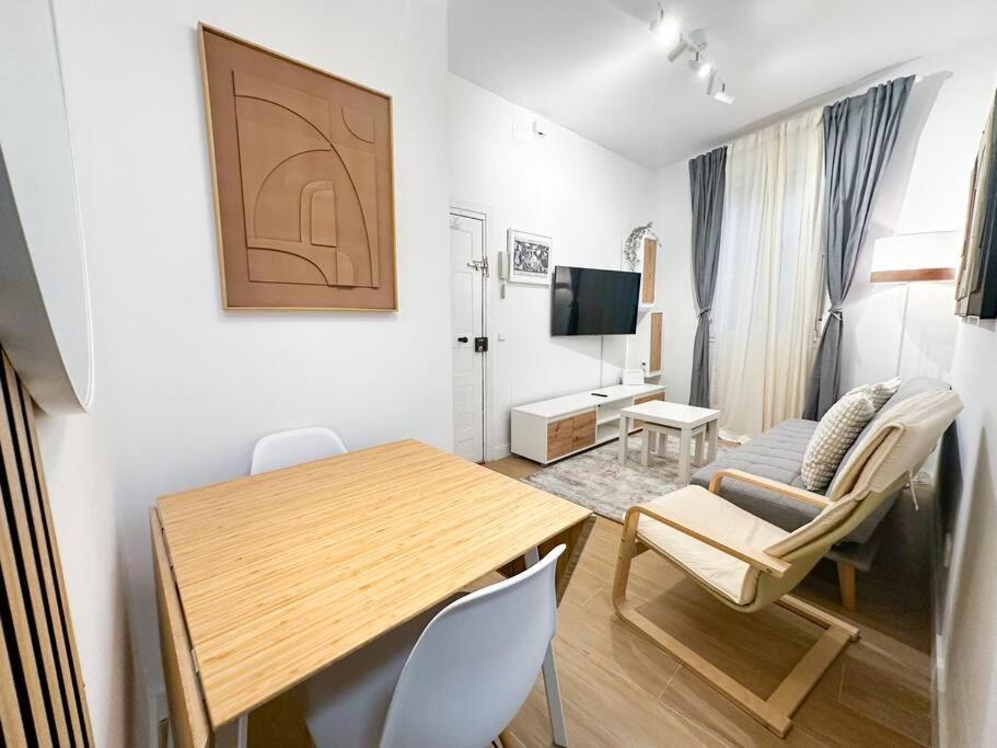 Cozy 2Bd Flat City Center + Ac Apartment Мадрид Екстериор снимка